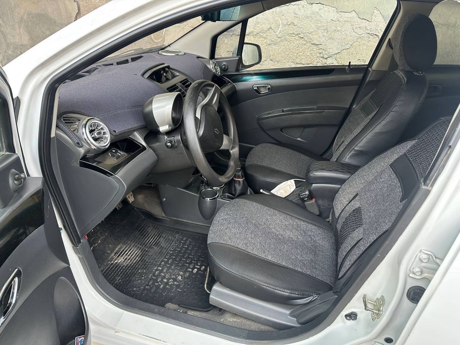 Chevrolet Spark 2011