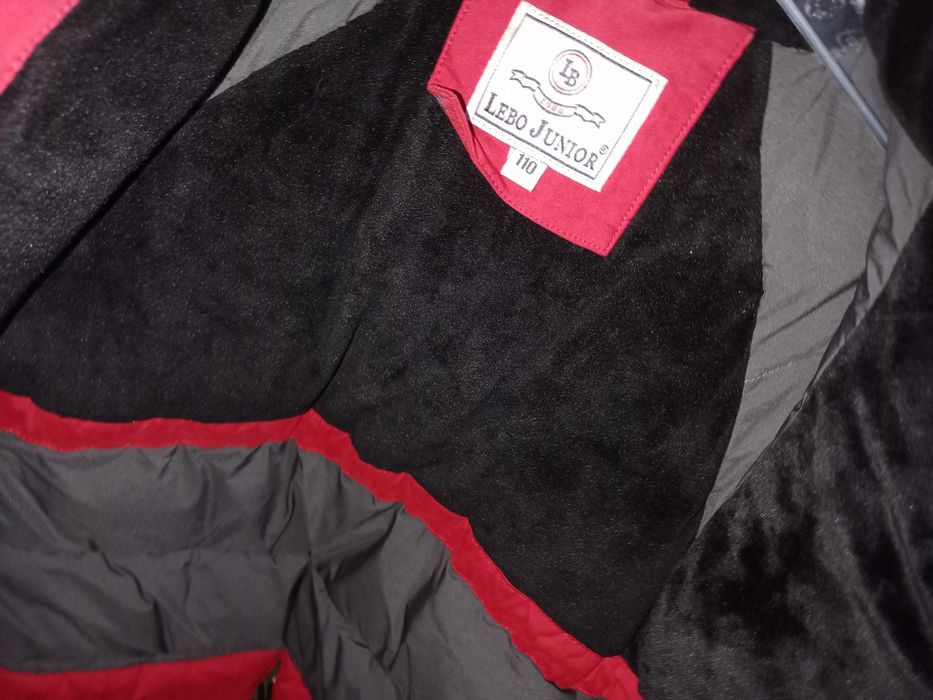 Продам куртку на мальчика