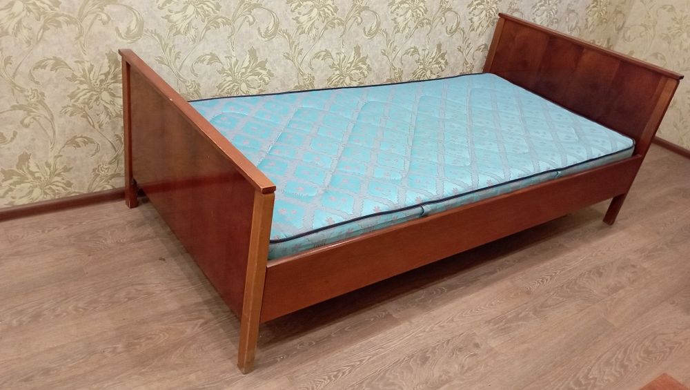 Кровать полуторка