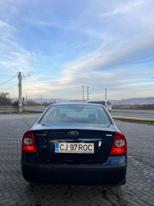 Ford Focus 2 1.6tdci 90 cp full,trapa electrica,xenon carte service