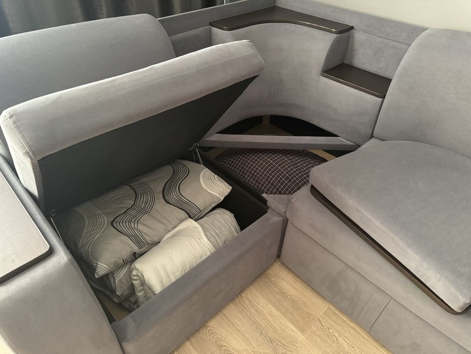 диван угловой продается