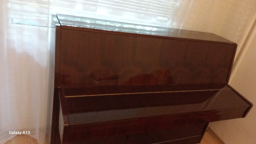 Пиано  Етюд с три педала