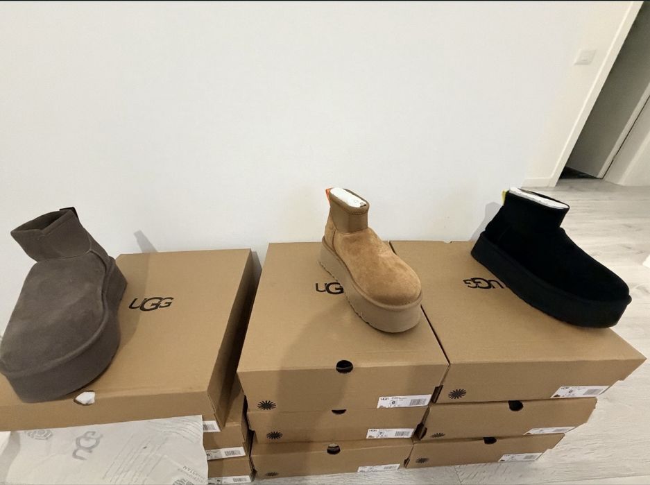 Ghete UGG mini dipper