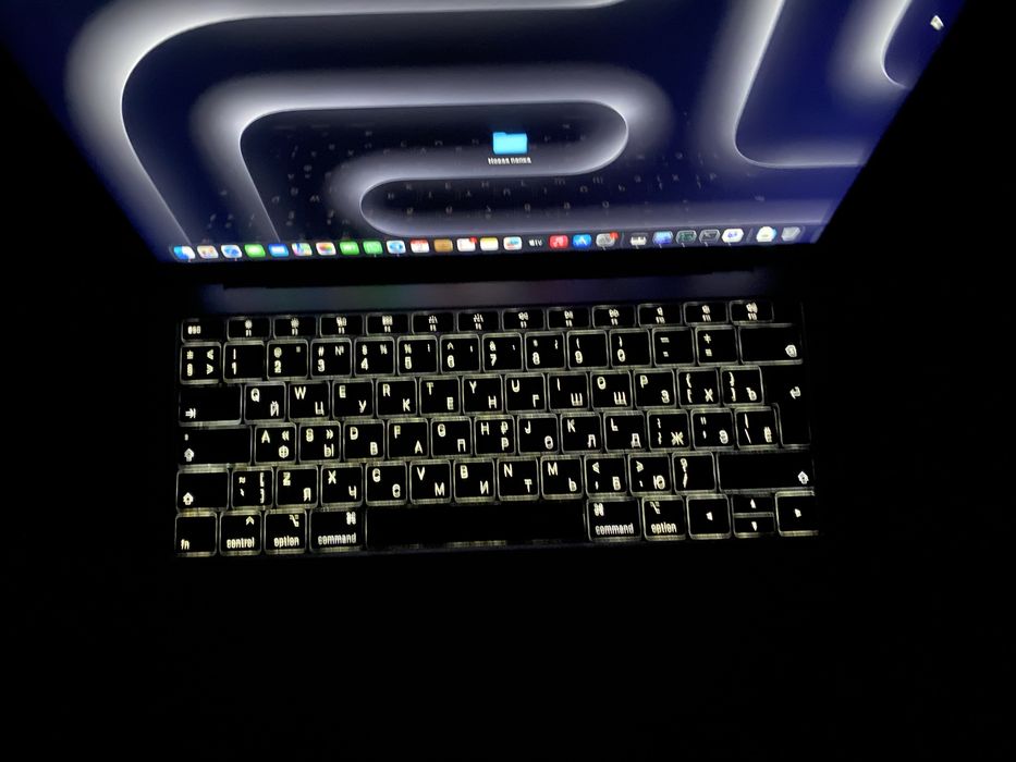 Продам Macbook Air 2019 intel 5