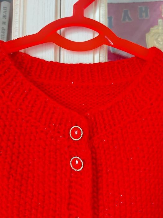 Жилет, безрукавка,  кофта связано спицами