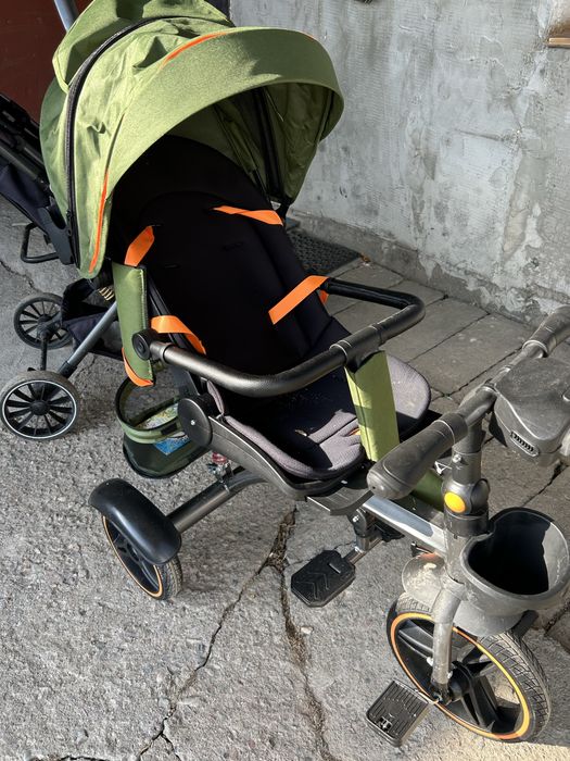 Продам дествкий велик, всего 2 разв катали)