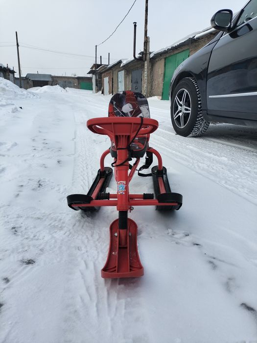 Деткие санки на лыжах