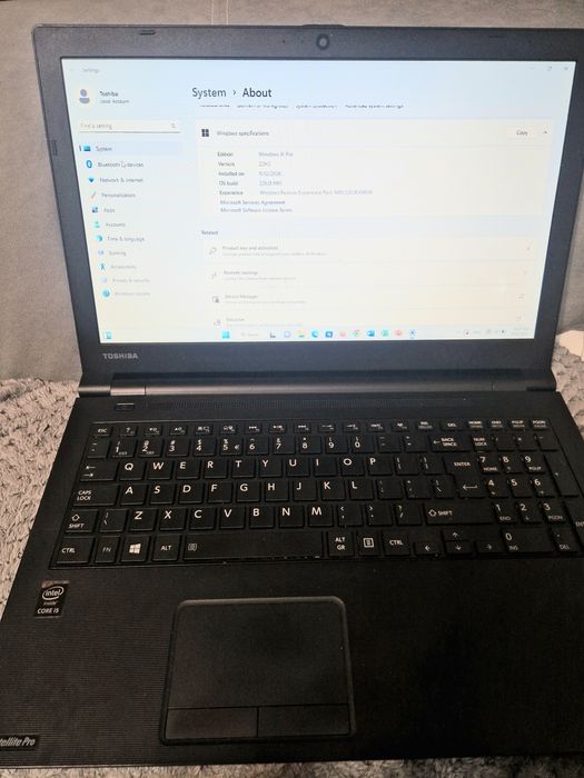 Vand laptop Toshiba