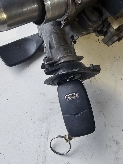 contact + cheie audi a2 / a3 8n / a4 b5 / a6 c5 etc