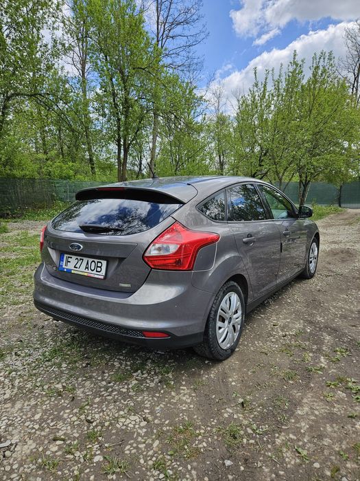 Haion cu Luneta Ford Focus Mk3