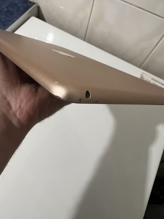 Ipad 7 32gb sanatate bateria 91%