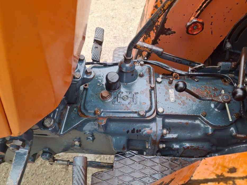 Vand tractor viticol 445