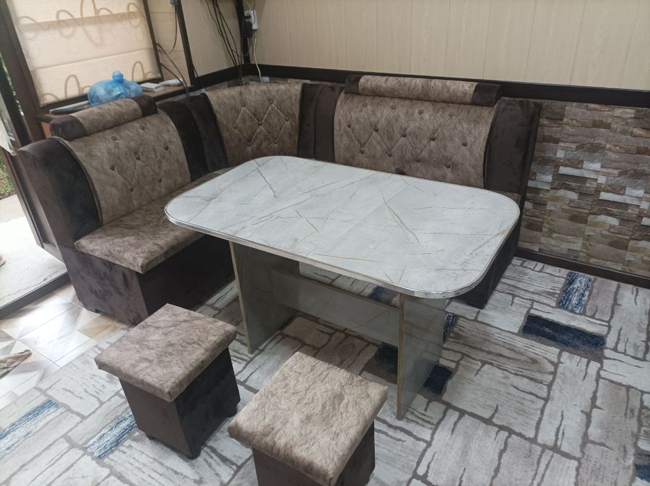 Продам Кухонные уголки новые подробно информация по телефону.оптимга