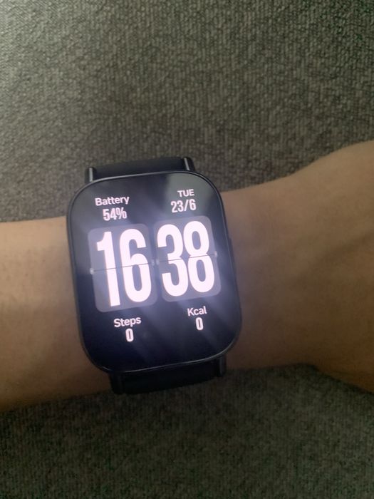 Умные часы:Redmi Watch 5 Lite.