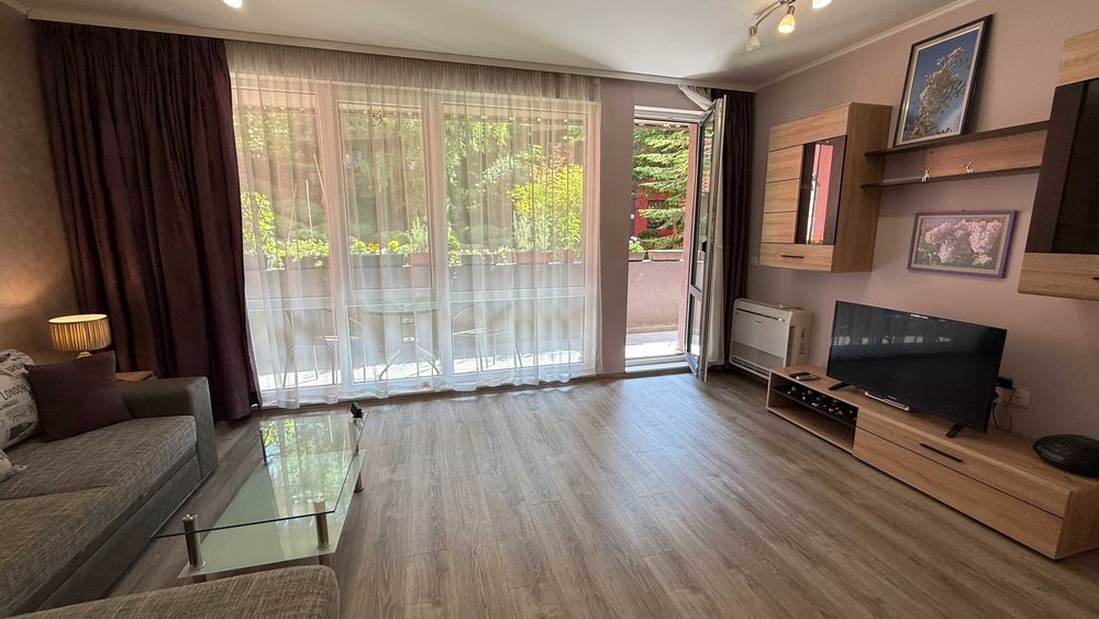 Продава се Двустаен апартамент в Варна, Бриз - 76 кв.м за 2448 €/кв.м - Снимка #13