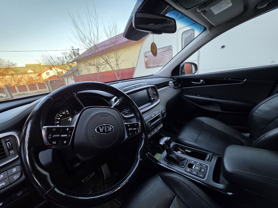 Kia Sorento Platinum 2018 | 2.2 CRDi 200 CP | 7 locuri | AWD | Full op