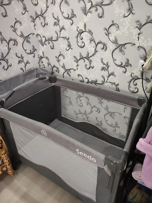 Monej va beshik sotiladi.