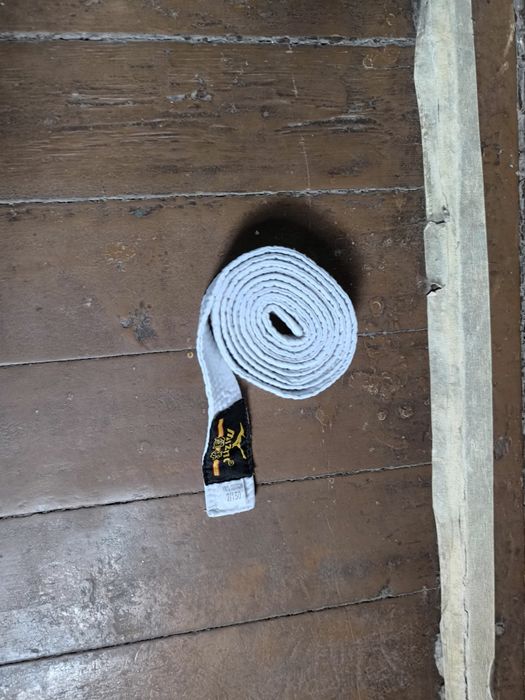 Продам Кимано  с поясом