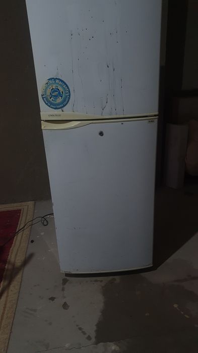 Xolodilnik sotiladi srochna