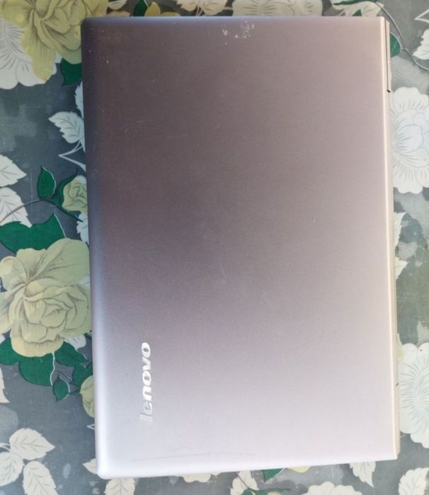 Laptop Lenovo IdeaPad i5