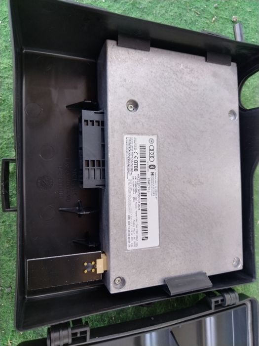 Блутут модул за Ауди а4 б8 / Audi A 4 B 8