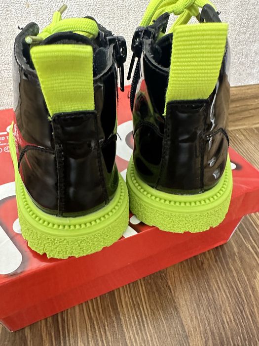 Сапоги на девочку весна