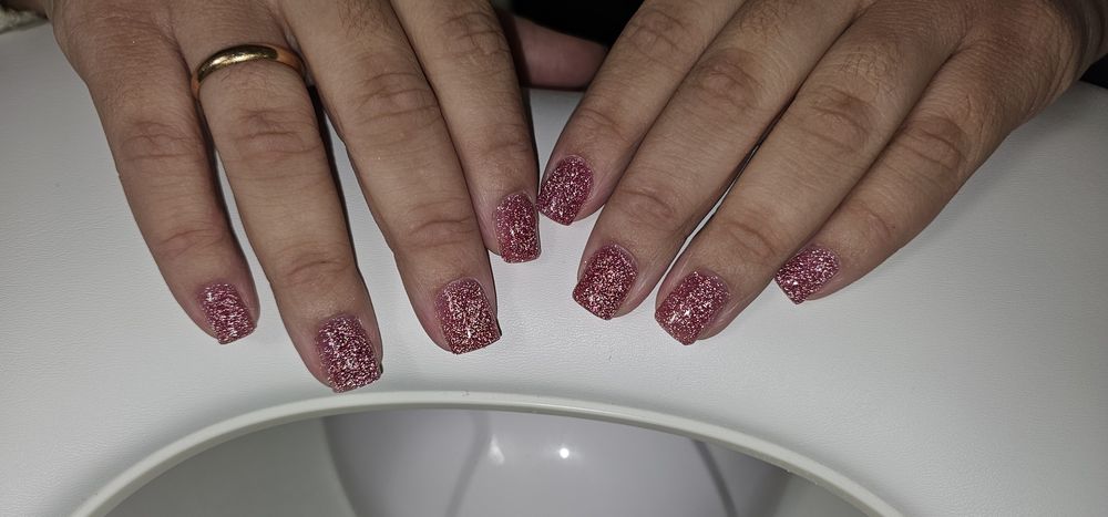 Делаю ногти ! Цена только за материал !