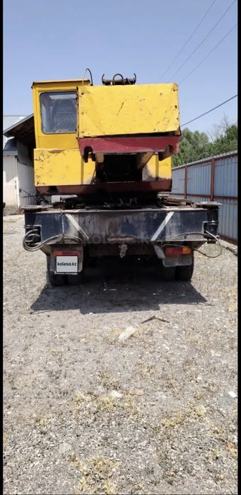 Автокран ЗИЛ 133 ГЯ