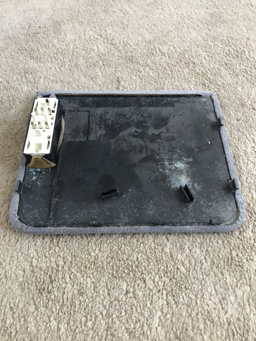 Лючек на потолок BMW e34