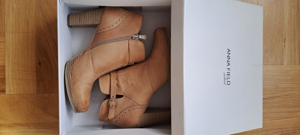 Дамски боти Anna Field