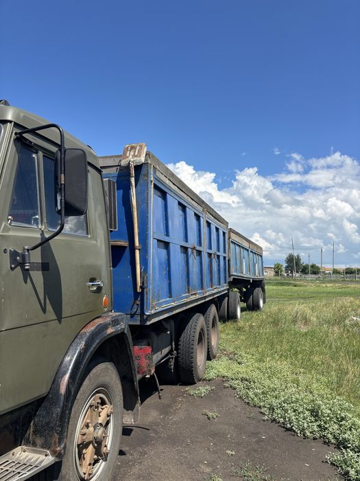 Продам камазы 3 шт с прицепами