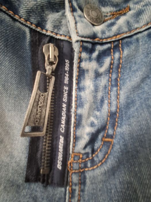 Джинсы Италия DSQUARED2