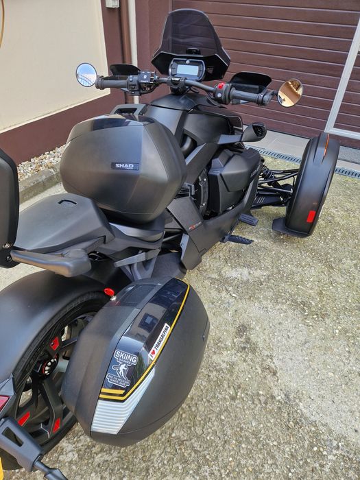 Vand Shad pentru cam-am ryker sau spyder