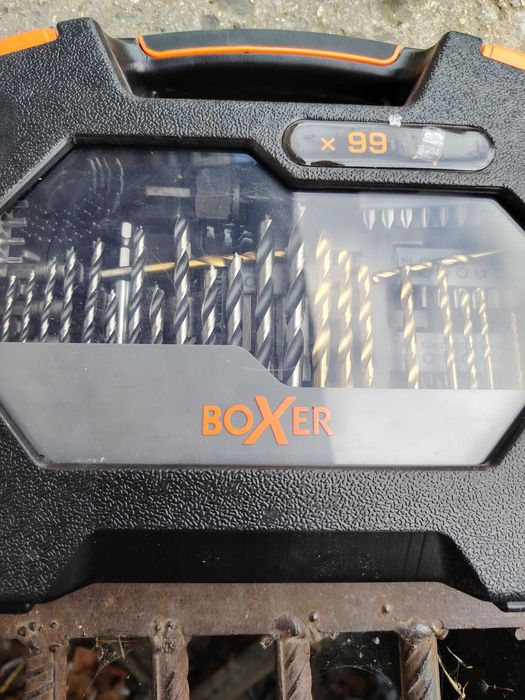 Комплект свредла и битове Boxer