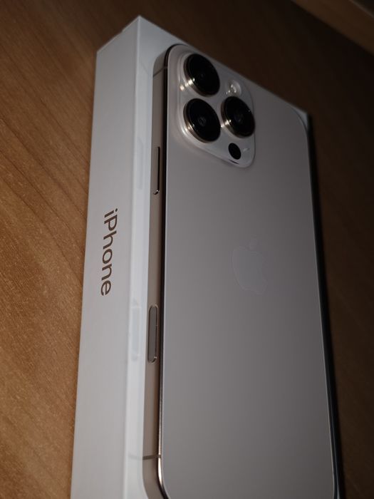 IPhone 16 pro max desert titanium 256gb