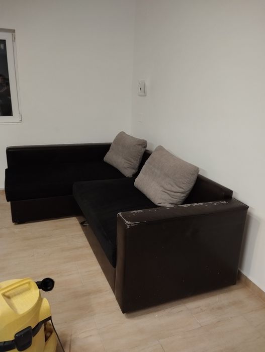 Colțar extensibil 3 locuri cu lada de depozitare