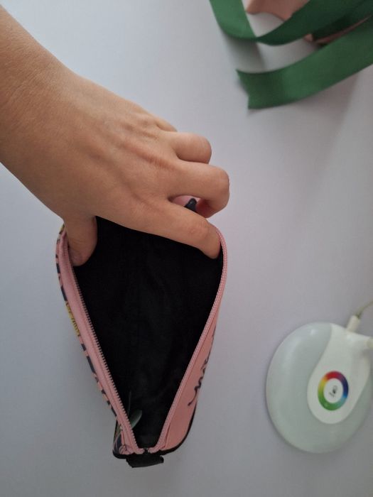 Penar pentru scoala + un set de creioane crayola