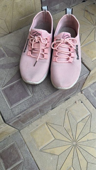 Ботинка женский 2000