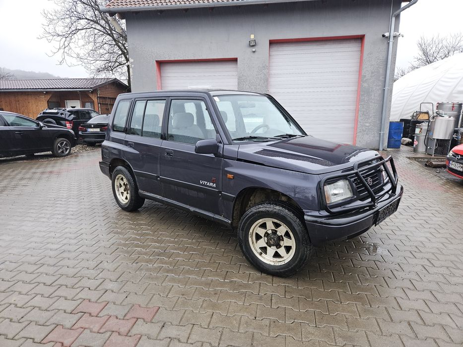 Suzuki vitara 1.6 i, 4 x 4 reductor mic mare