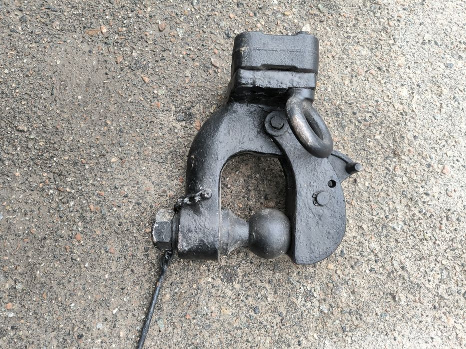 Фаркоп на Тойота