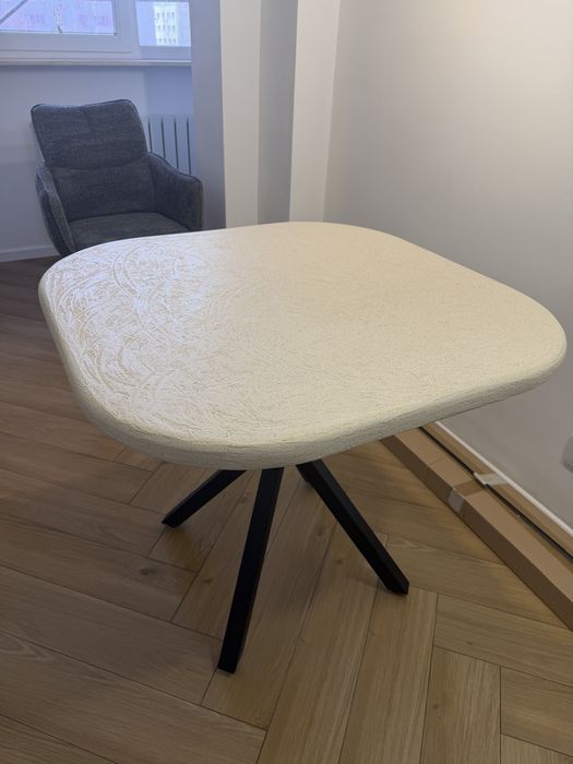Masa microciment crem 4 persoane