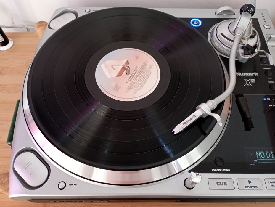 Грамофон + CD Numark X2 DJ