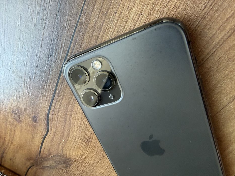 I phone 11 pro 256 gb LLA