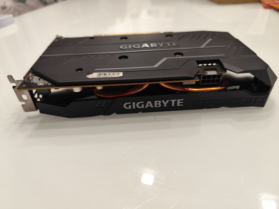 Продавам Gigabyte GeForce RTX 2060 6GB WINDFORCE 2X