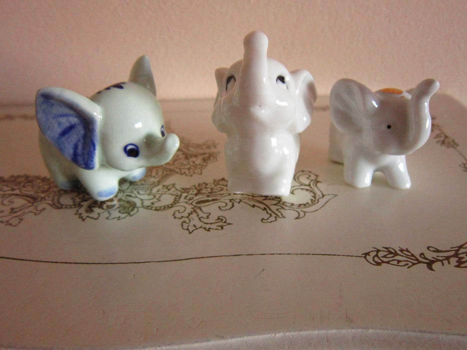 cadou rar Elefant Alb portelan decoratiuni miniaturi feng shue