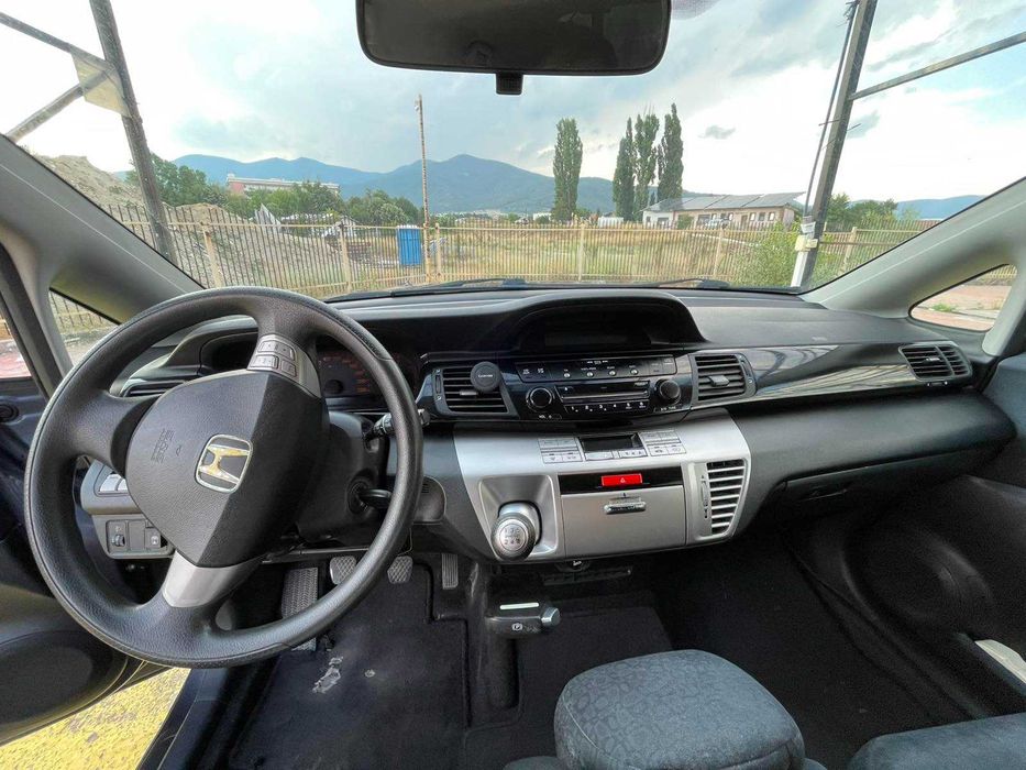 Honda FR-V 1.7 с газ