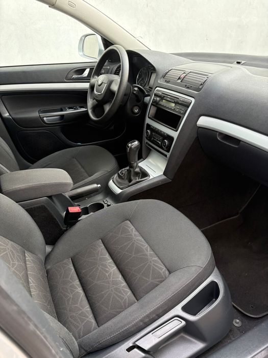 SKODA Octavia 2013 — imagine 4