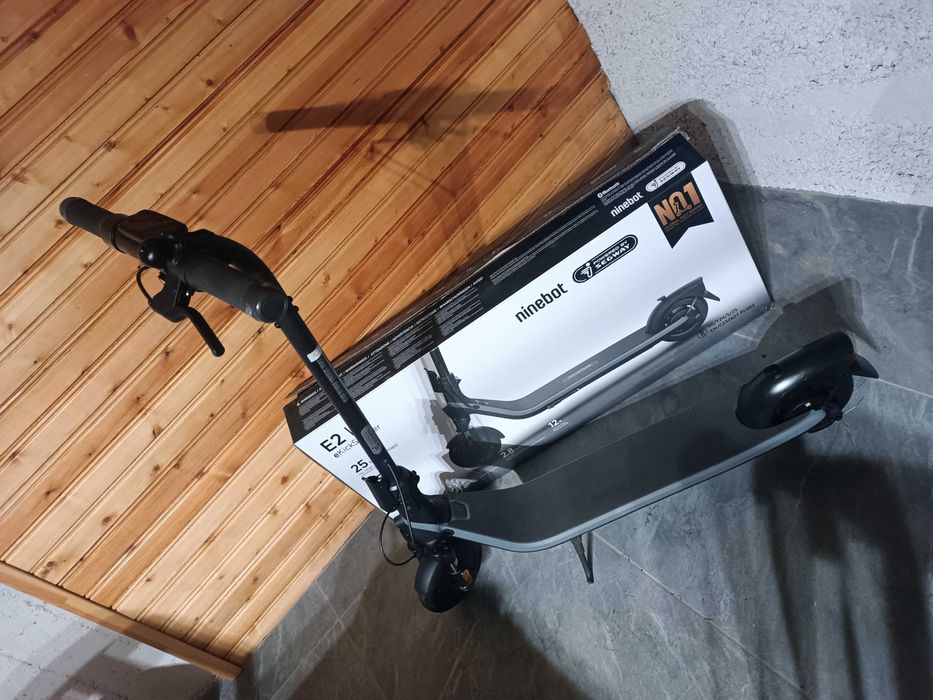 Електрическа тротинетка -Segway Ninebot E2 II