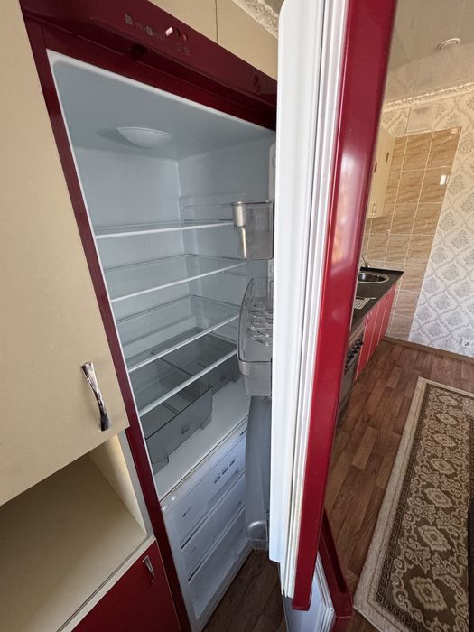 Холодильник сатылады