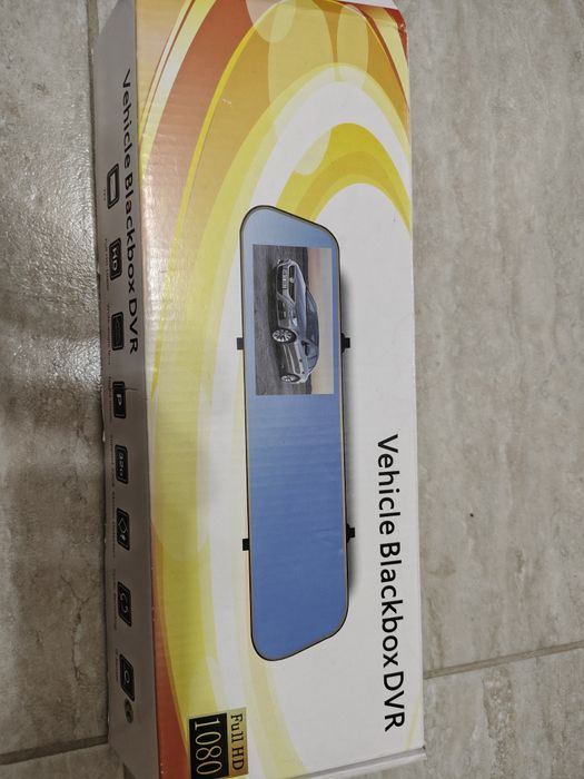 Oglinda auto cu camera video FHD